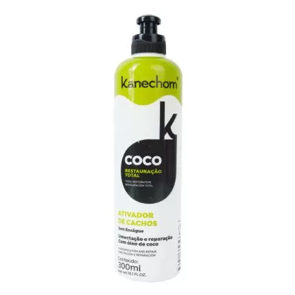 La Crema de Peinar Oleo de Coco - Kanechom 300ml, es un producto capilar diseñado para proporcionar hidratación, nutrición y suavidad al cabello, utilizando las propiedades beneficiosas del aceite de coco.