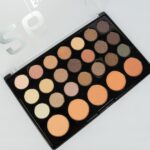 paleta de sombras y blush profesional 26 tonos