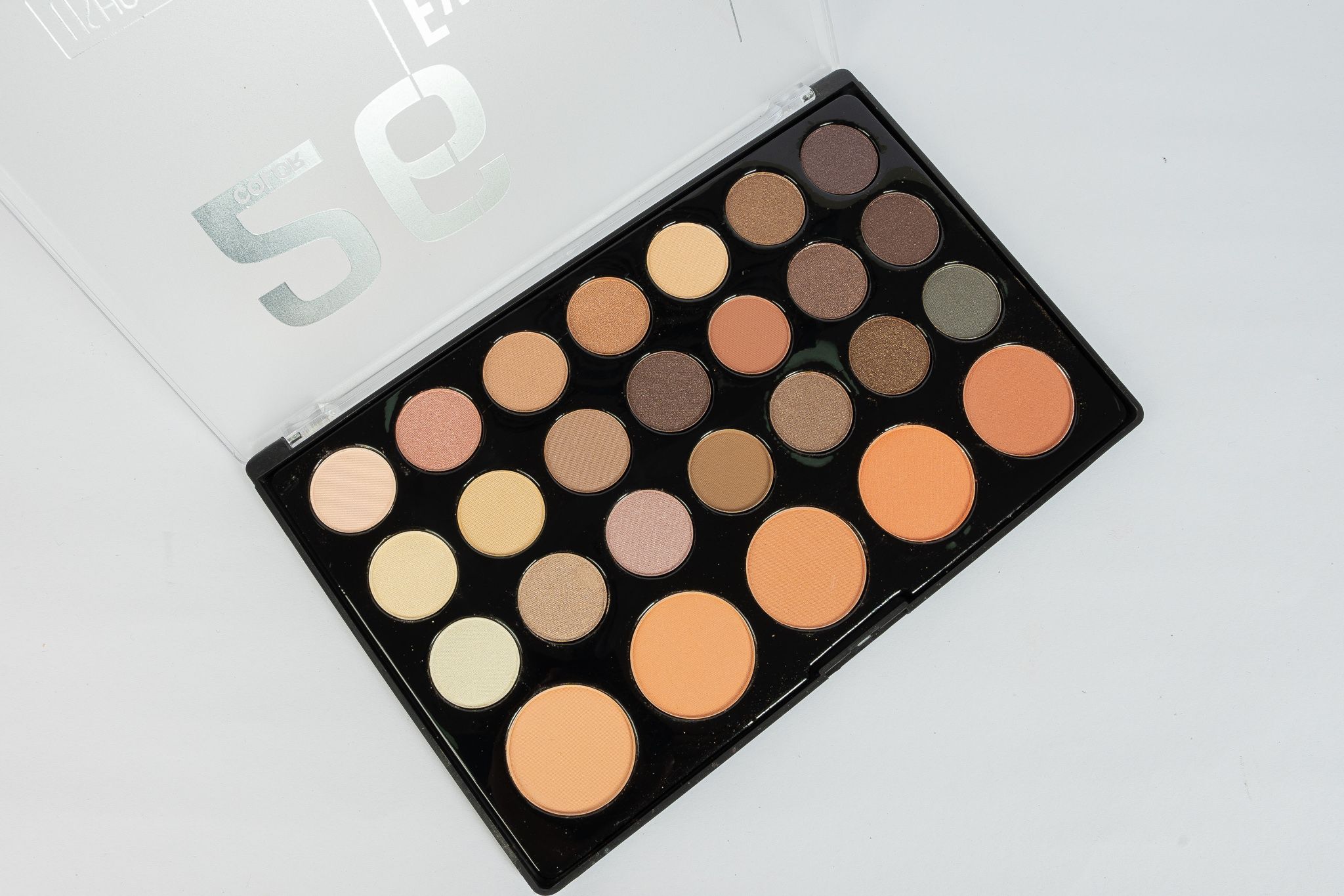 paleta de sombras y blush profesional 26 tonos